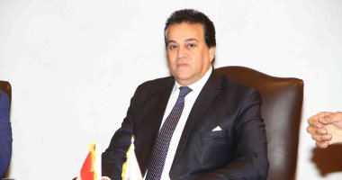 الوزير خالد عبد الغقار