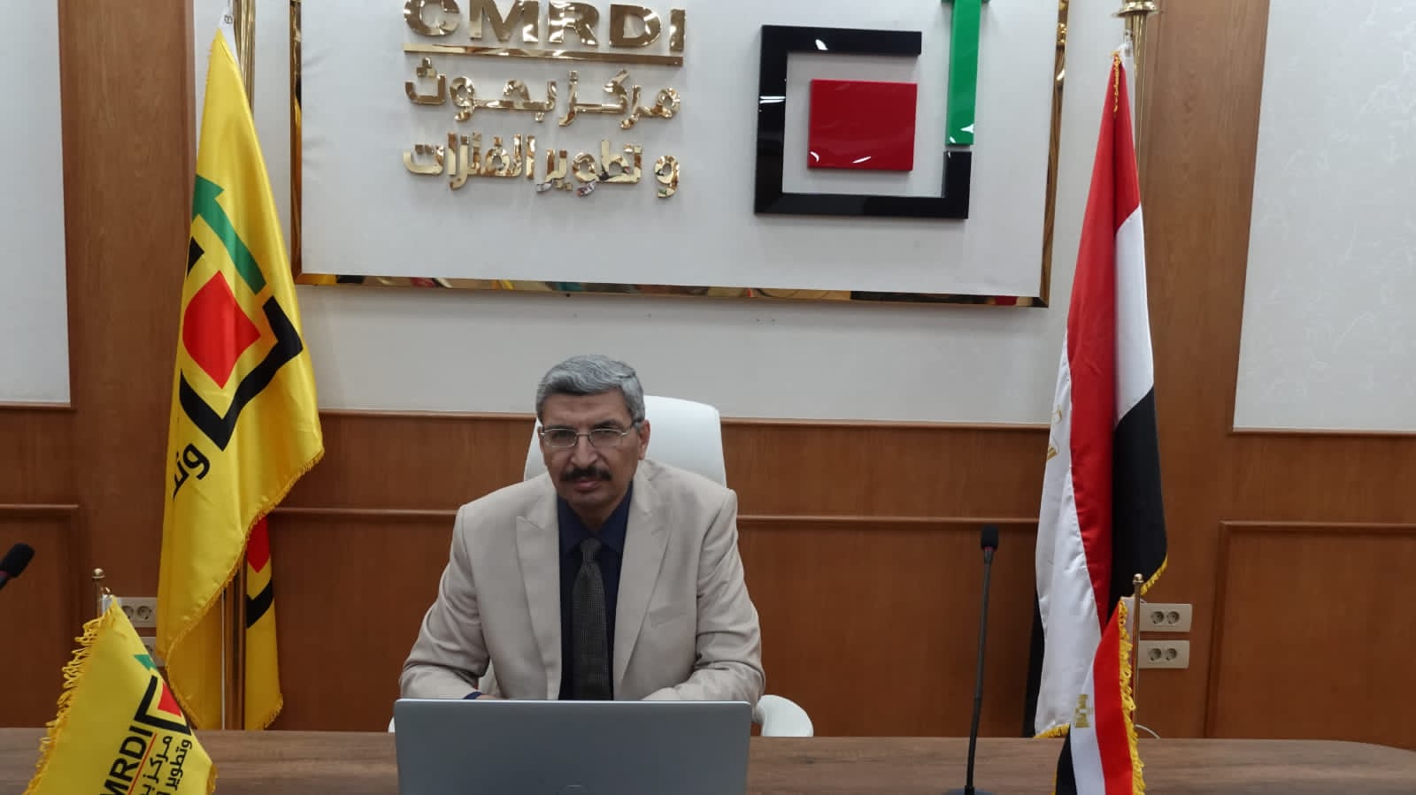 د. عماد عويس - رئيس مركز بحوث وتطوير الفلزات